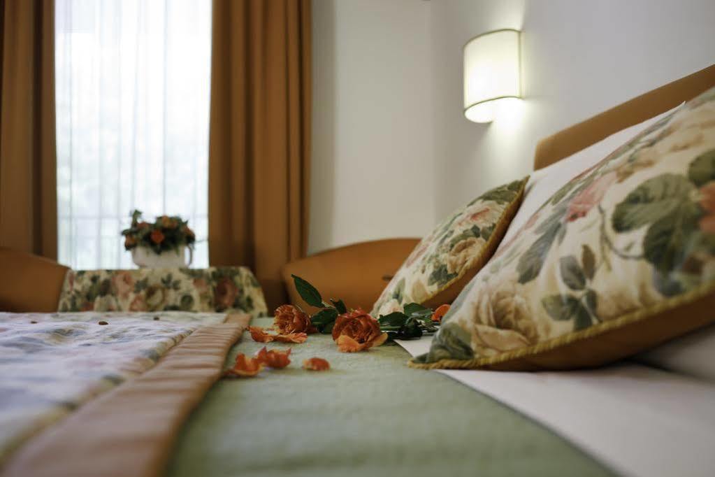 Albergo Al Moretto カステルフランコ・ヴェーネト エクステリア 写真