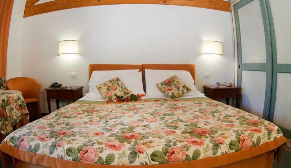 Albergo Al Moretto カステルフランコ・ヴェーネト エクステリア 写真